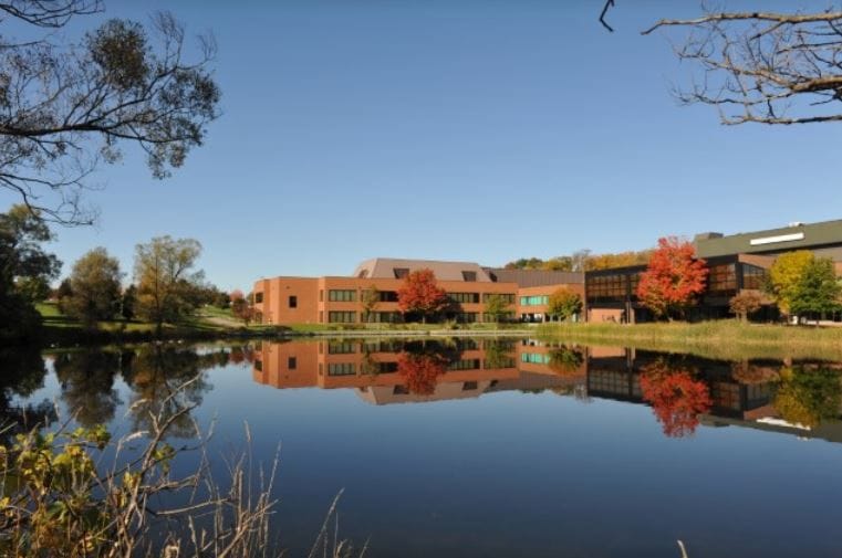 캐나다, 코네스토가컬리지